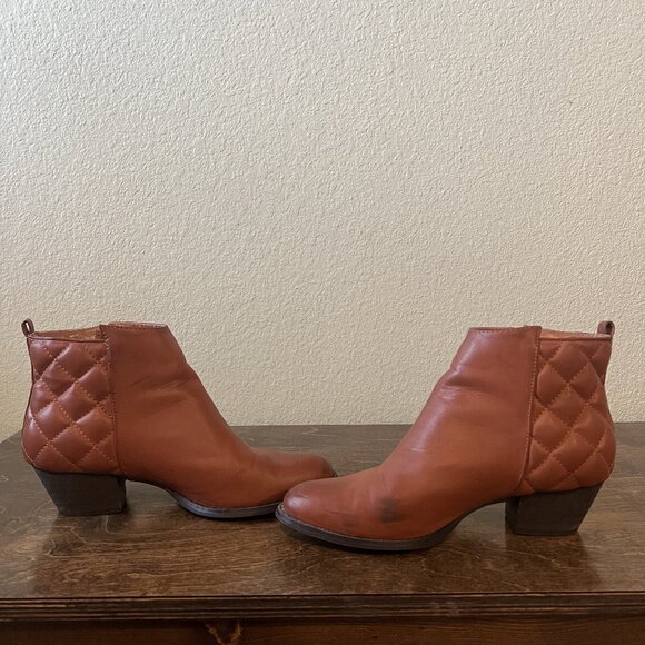 Steve Madden Booties - Picture 2 of 8